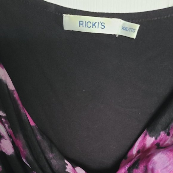 XXL Women's Sleeveless Top - Picture 2 of 3